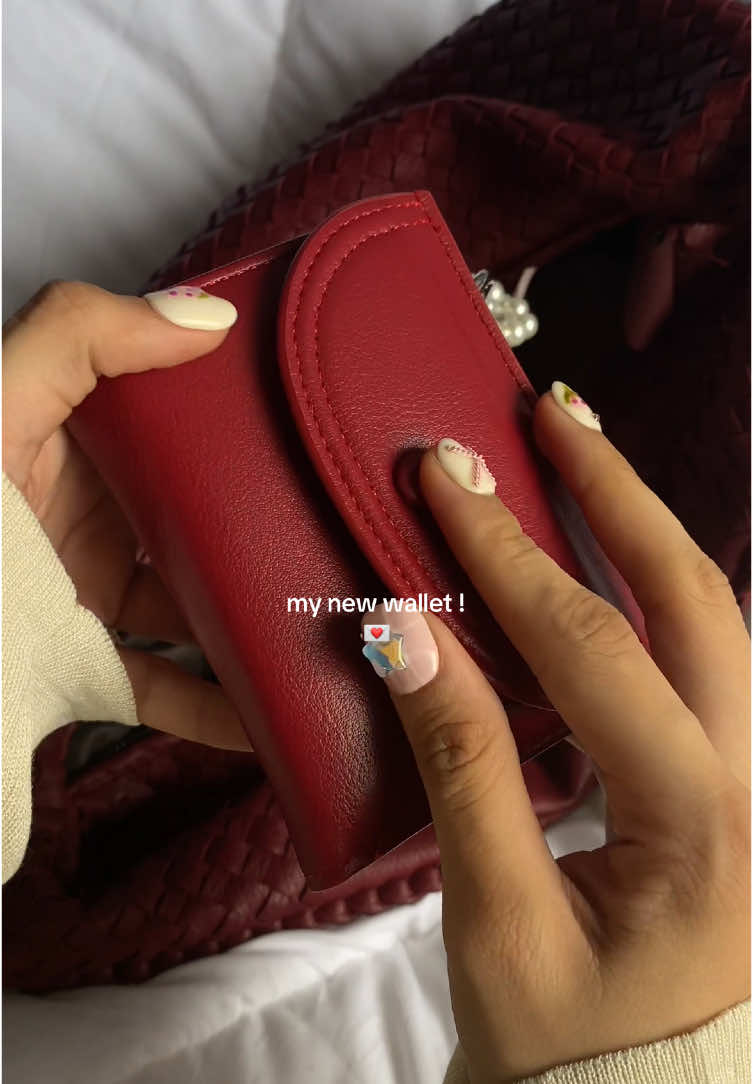 #redwallet #walletwithcardholder #walletwithcoinpurse #walletwithkeychain #walletkeychain #bagcharm #walletforwomen #burgundy #cherryred 