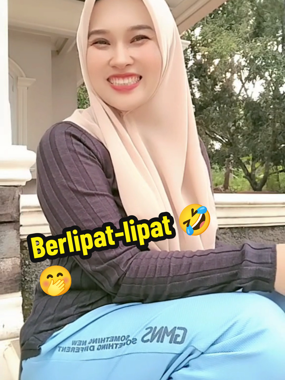 Berlipat-lipat 🤣🤭#lucu #lucuk #momresinda 