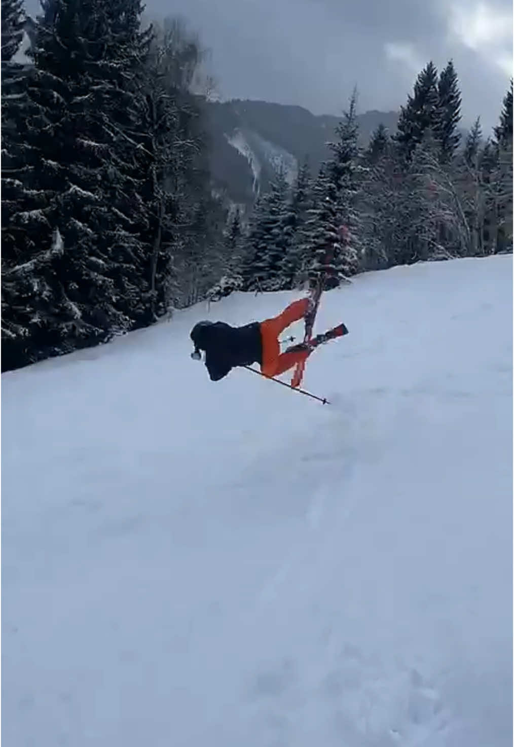 #knock #ski #fail #fyp #saalbach #broken 