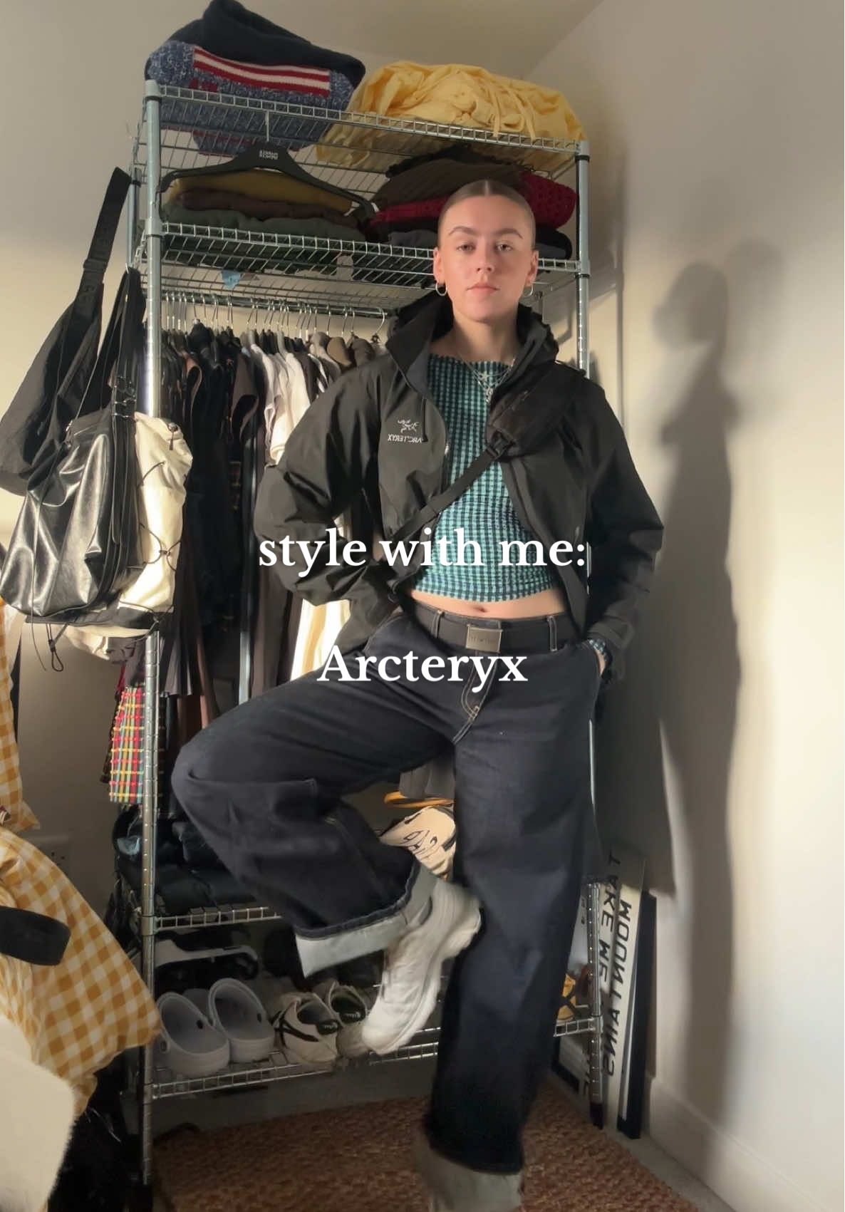 My favourite pieces at the moment combined in one fit - serving looks and practical for this awful weather #arcteryx #arcteryxjacket #arcteryxbetaar #OOTD #salomonxt6 #peachyden #patagonia #patagoniaslingbag #carhartt #zara #zaraootd #creator #outfitinspo #2024recap 