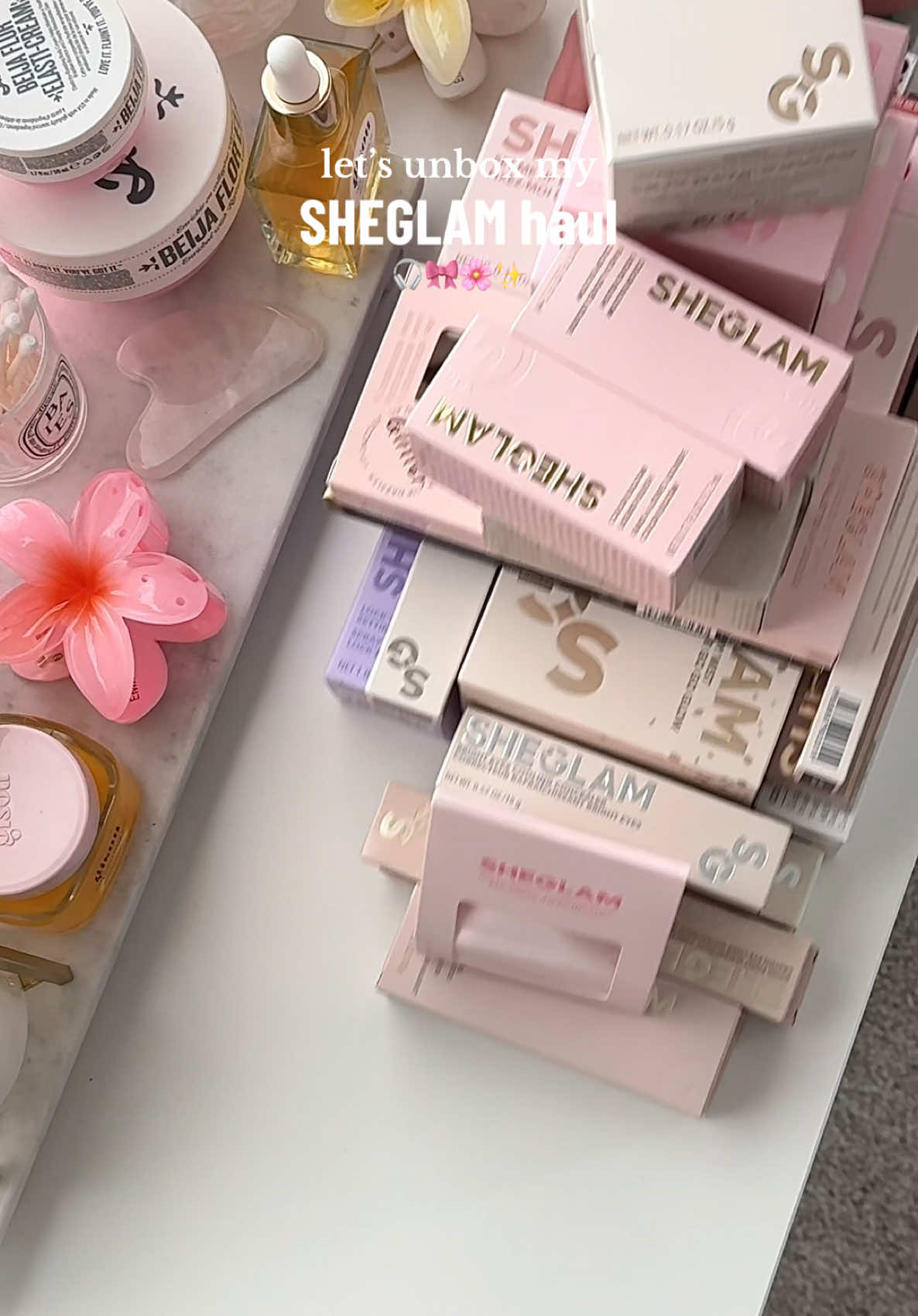 Let’s unbox my pink SHEGLAM mega haul 🎀✨ I can’t wait to try everything with you! Let me know what @SHEGLAM product you want to see first✨#SHEGLAMpartner #SHEGLAM #SHEGLAMHAUL #FULLFACEOFSHEGLAM #SHEGLAMHonestReviews