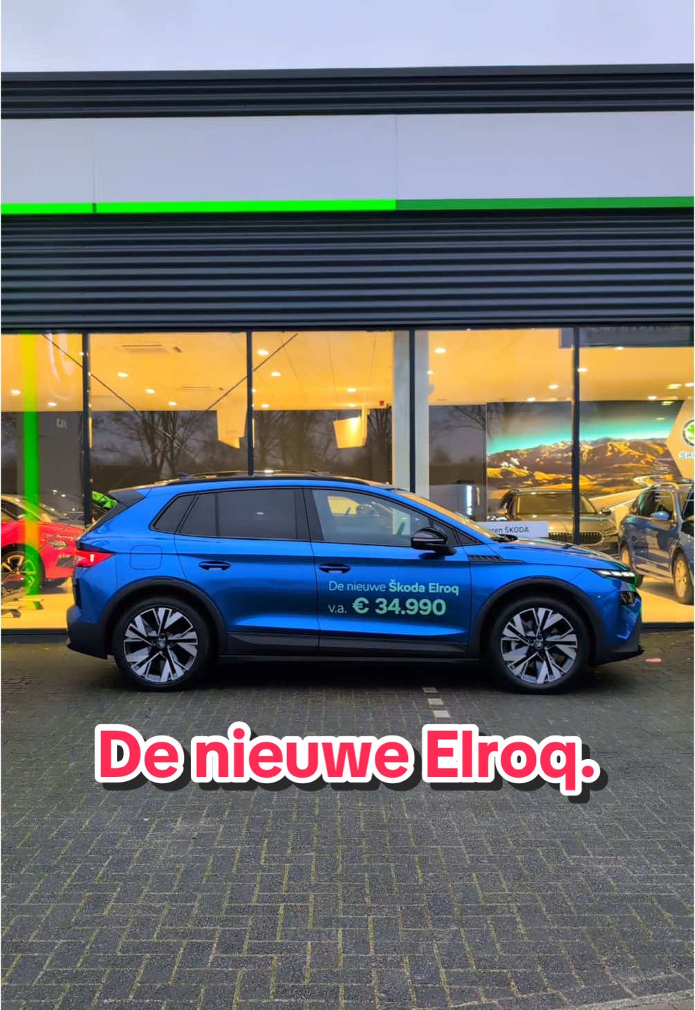 Onze bestverkochte EV van 2025😳?  Dit is de Elroq. De nieuwste en volledige elektrische SUV van Škoda die je binnenkort in onze showrooms vindt.  Met een actieradius tot 579 kilometer (WLTP) en snelle laadtijd van minder dan 28 minuten ben je altijd klaar voor lange ritten🔋. En met zijn opvallend scherpe vanafprijs van € 34.990 kan deze Elroq zomaar eens heel geliefd worden.  Wat denk jij, gaat hij de Enyaq als populairste elektrische auto van Nederland opvolgen🤔?  #elroq #skodaelroq #skoda #škoda #elroq2025 #skodaelroq2025 #skodaelroqsportline #skodanederland #fyp #voorjou #voorjoupagina #cartok #vagcars #pouw 