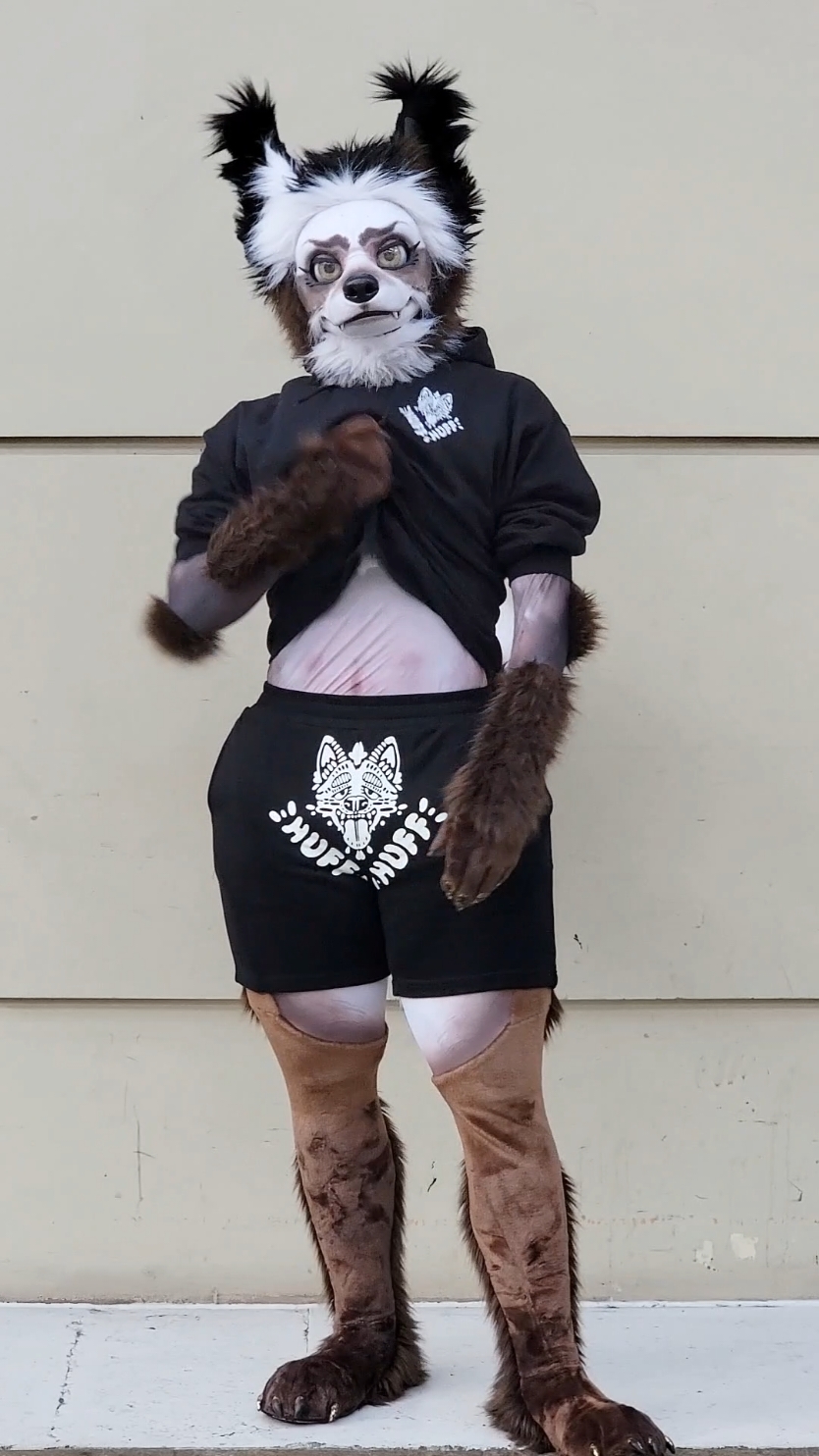 @HUFFleFLEUR were very generous and sent Spey a few pieces from their collection, so I made a lil video to show some of them off 😤 #furry #furryfandom #fursuit 