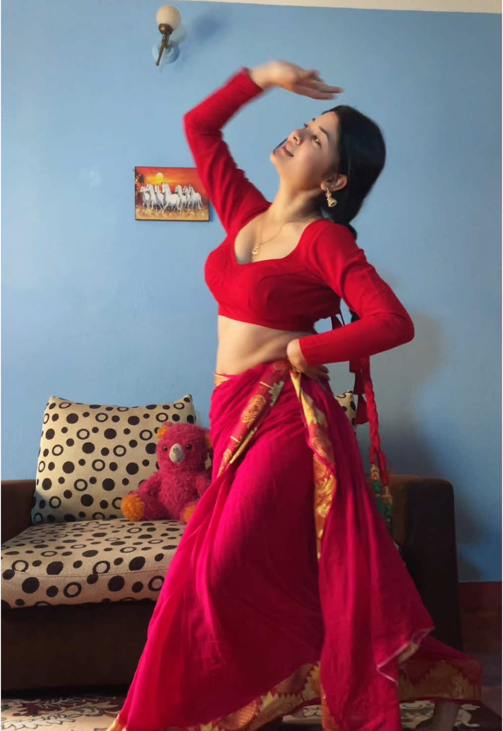 If you like me 😓❤️☺️than send red ❤️‍🔥heart with beautiful comments 🤭🤭#fypシ #shilagajurel #foryou #vairalmusic #foryoupage #keepsupporting #fyp #account #grow #tiktok #trending #dance #vairalsong 