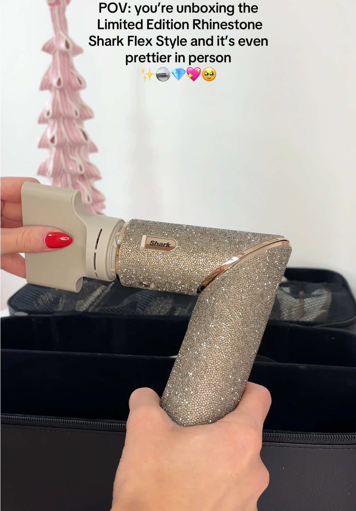 It’s made with over 20,000 rhinestones🥹💎 She’s so stunning! #sharkflexstyle #shark #unboxing #hairstyle #fyp 