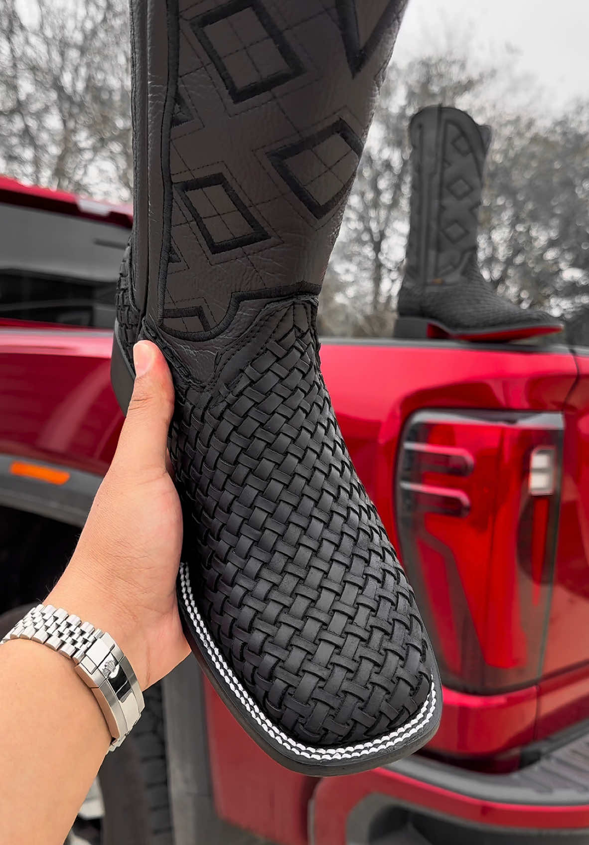 RESTOCK🚨 On Our 100% Handmade Basketweave Boots For ONLY $149.99!!🥷🩸 #texasbootranch #texasbootranchboots #belico #trending #fashion #texas #fypシ゚viral🖤tiktok  #fyp #exclusive #cowboyoutfit #cowboyboots #boots #botasvaqueras #westernwear #suelaroja #redbottoms #python #basketweave #fypシ #fypppppppppppppp #paratiiiiiiiiiiiiiiiiiiiiiiiiiiiiiii 