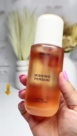 If you Love @Phlur Fragrances Missing Person you will love & need the Body Oil!! This oil not only smells amazing, it’s light weight with ceramide-rich oils and skin-mimicking lipids!  Oil absorbs beautifully & isn’t sticky! #tiktokshop #sale #phlurfragrance #fragrancetiktok #perfumetiktok #beauty #fyp 