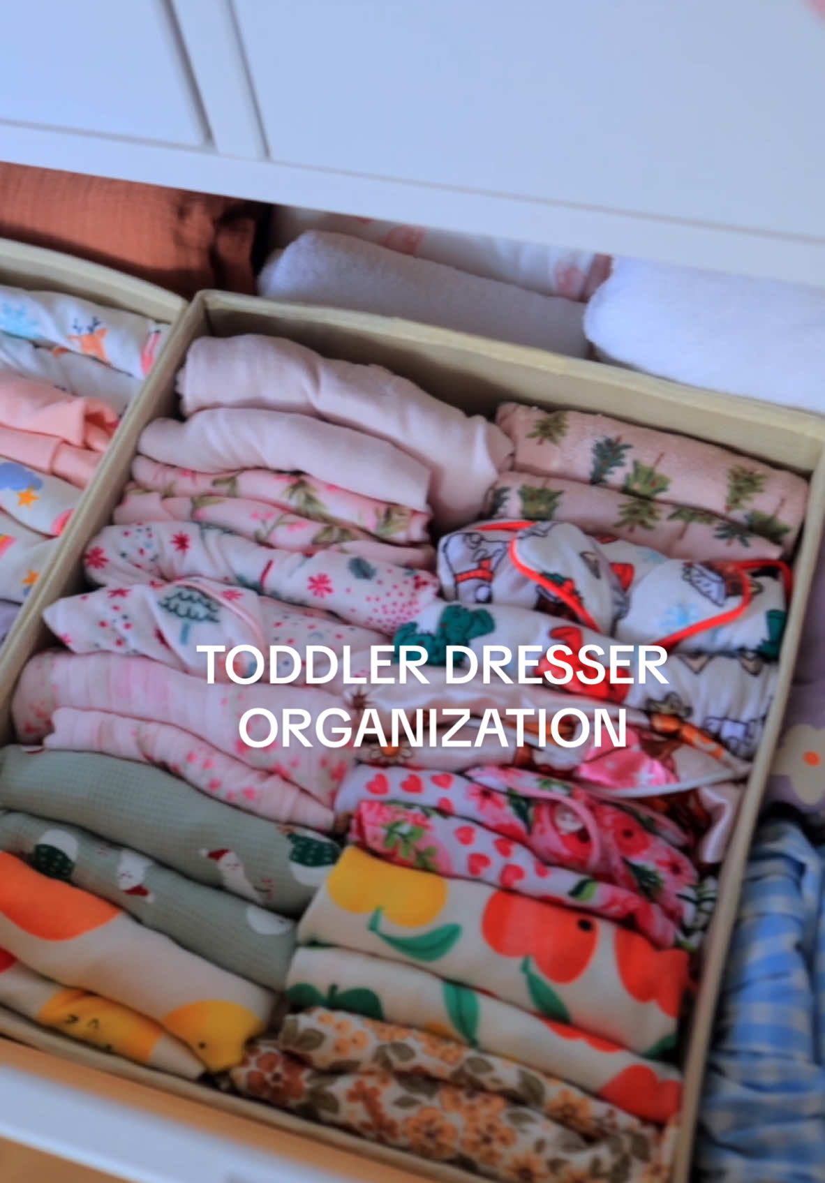 Part 1 of ?? 😅 resetting my whole house in January! #fyp #organizing #toddlerroom #toddlermom 