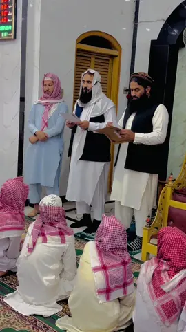 اَلسلامُ عَلَيْكُم وَرَحْمَةُ اللّٰهِ وَبَرَكاتُهُ‎ #مرکزی_ادارۃ_العلم_والتقوی_للبنین_والبنات پشاور کے زیر اہتمام پچھلے ہفتے کے مسابقے میں پوزیشن لینے والے طلباء کو انعام سے نوازا گیا اور اس کے ساتھ ساتھ بورڈ آف اسلامک ایجوکیشن میں حفظ کے امتحان دینے والے طلباء کو سرٹیفکیٹ ( سند ) بھی دیئے گئے مرکزی ادارةالعلم والتقویٰ للبنین والبنات بمقام وزیرباغ روڈ شریف آباد   پشاورپاکستان #خادم_الادارة : ابو سیف اللہ  قاری سردار احمد ھمدرد 03219099740 03129898158