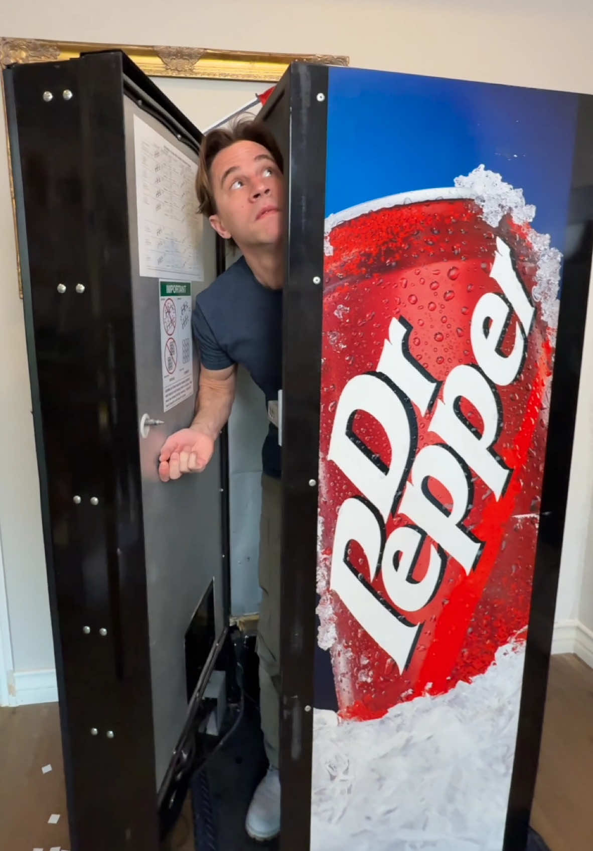 Dad builds secret room thru soda machine! 😲