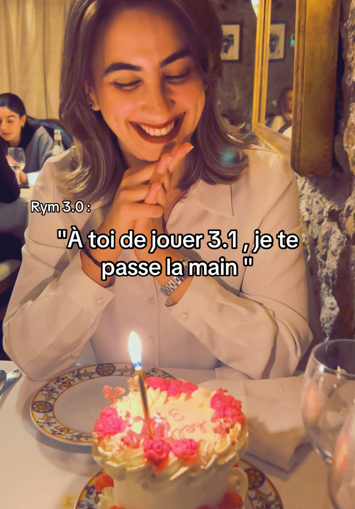 J’ai toujours détesté mon anniversaire, mais je me rends compte que je suis chanceuse d’être née un 02 janvier. Je fête deux nouvelles années presque au même temps ! Hihihi 💛 #anniversaire #31  #2025 