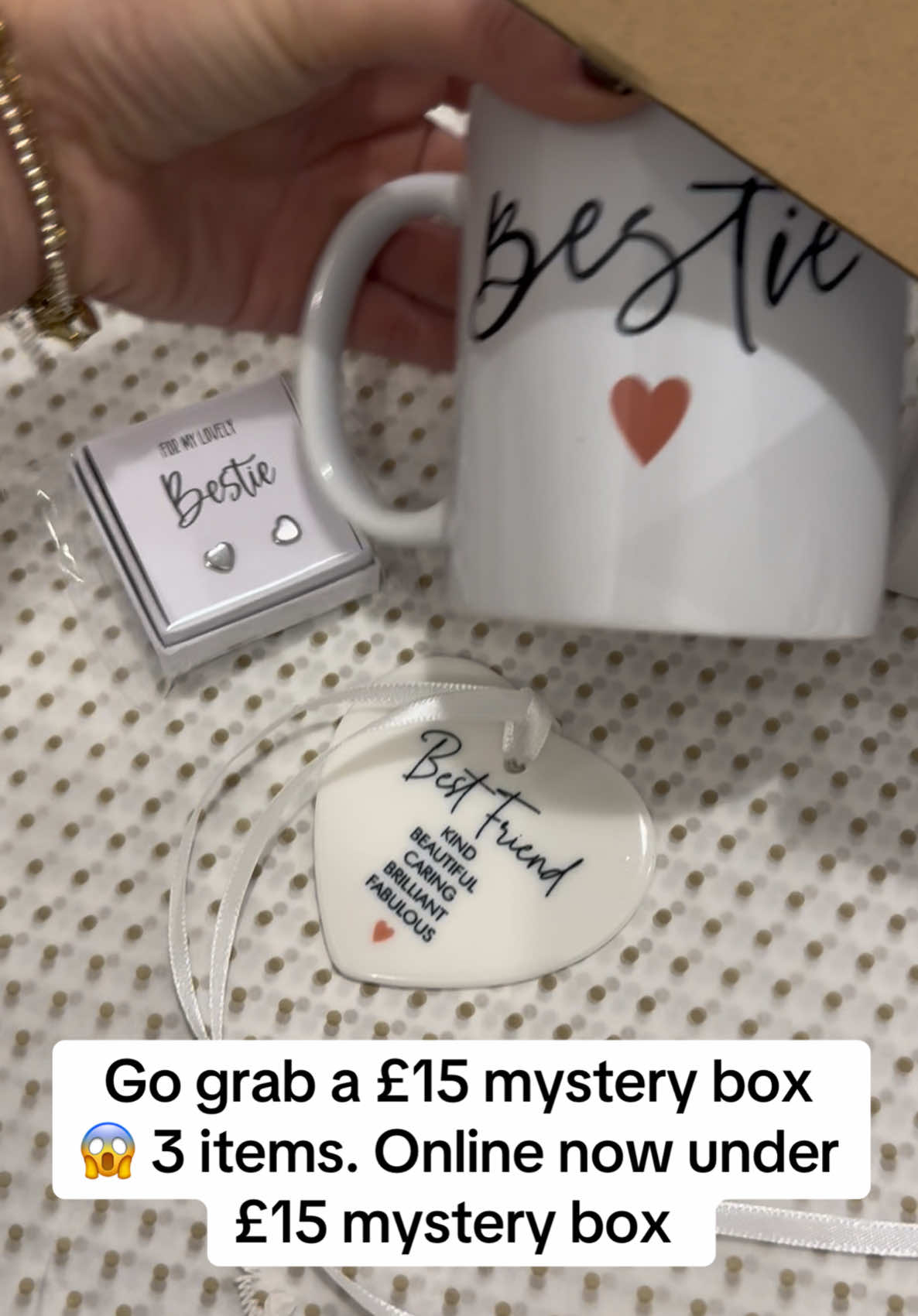 Our lovely customer Ellie asked if we could pop up some £15 mystery boxes so this one is for you 🫶🥰 Available now until tomorrow. Link in bio to shop ❤️ find them under £15 mystery boxes. #fyp #createyourowngiftbox #mysterybox #viraltiktokvideo #beseen #occasiongifts 