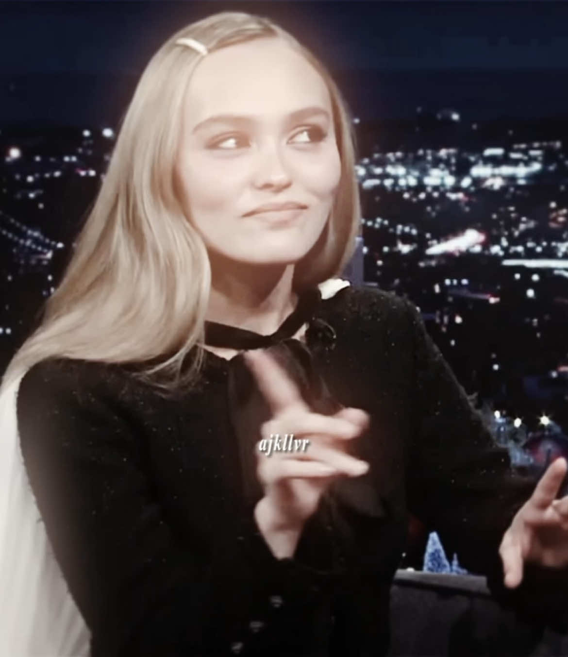 trench coat buttoned to the top 😜#lilyrosedepp #viral #foryou #foryoupage #xyzbca #blowthisup scp: visionafylogoless ig 