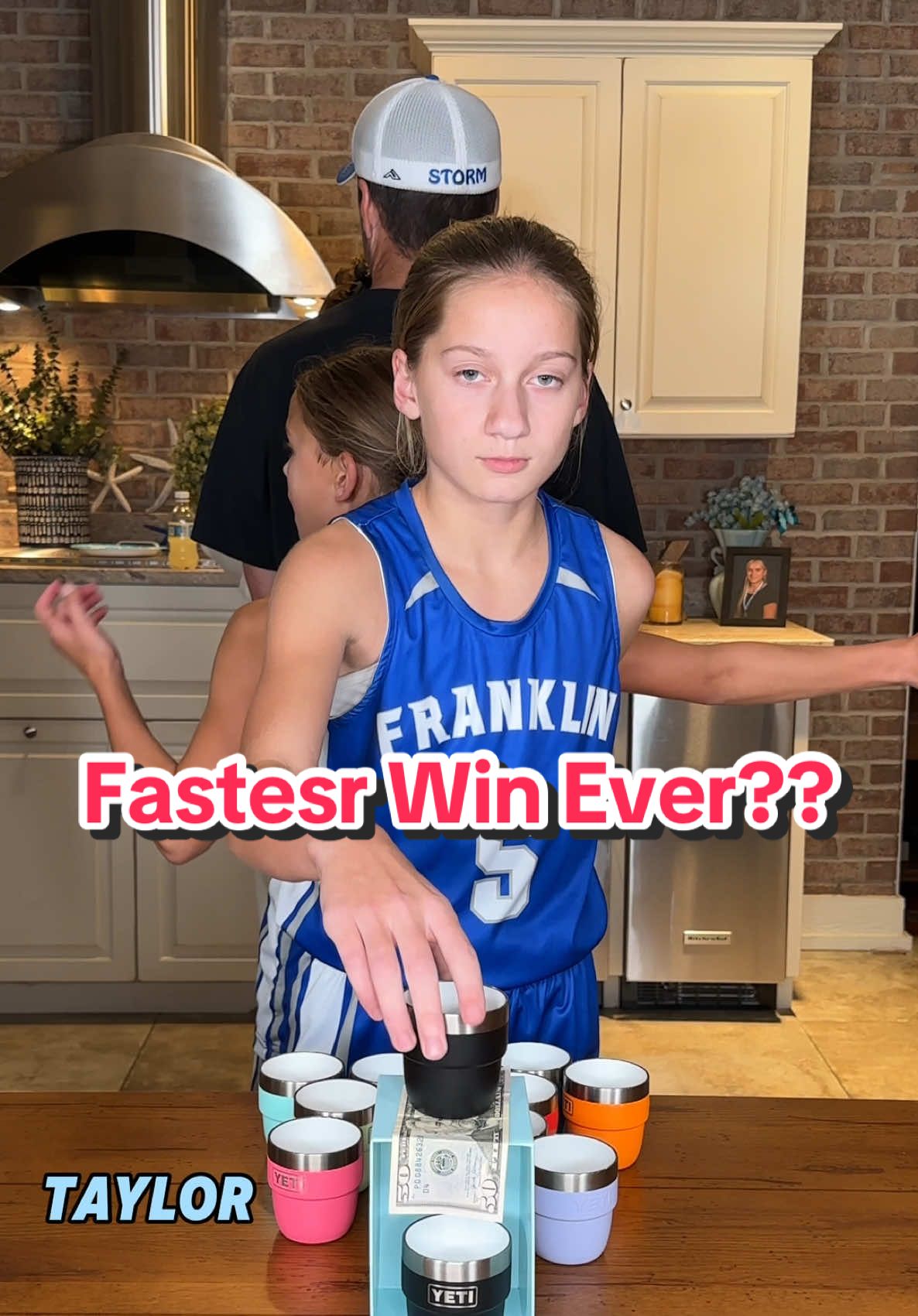 Fastest win of all time?? #familygamenight #FamilyFun #matchgame #moneygames #partygames 