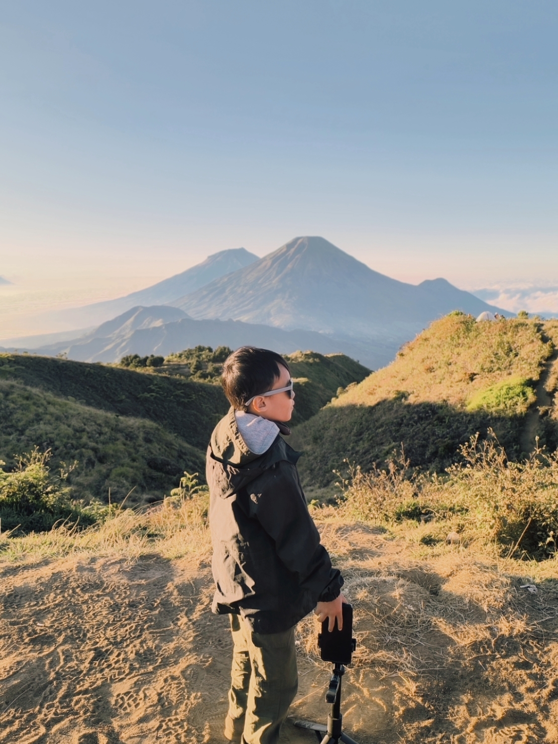 Semoga bisa lanjut ke Semeru, Rinjani, Kerinci, Latimojong, Bukit raya 😌 #mountains #pendakiindonesia #Hiking #mountainesia #outdoor #camping