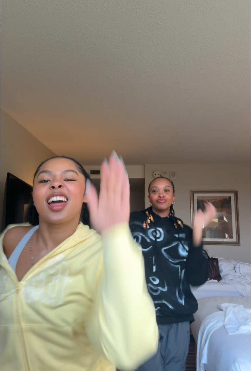 we back asf✨@erica_hiness 