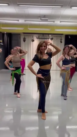 #dance #dancers #رقص #رقصه #رقصة #رقص_شرقی💃 #dancechallenge #bellydance #bellydancer #dancer #الشعب_الصيني_ماله_حل😂😂 