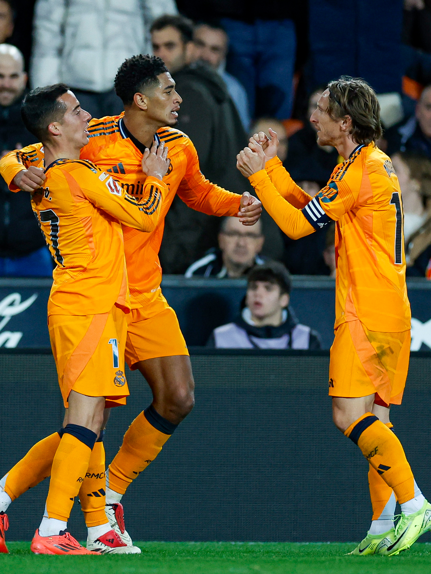 #LALIGAHighlights | Valencia CF 1-2 Real Madrid Watch the highlights! #LALIGAEASPORTS