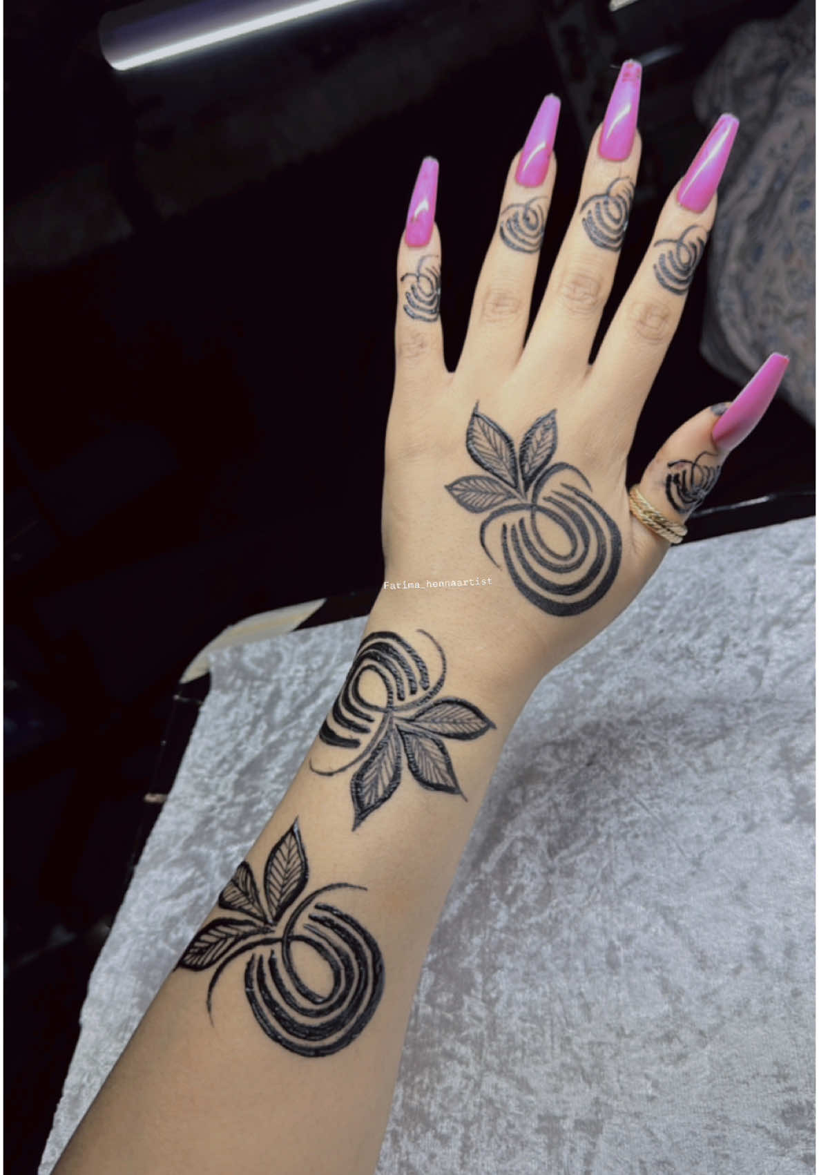 Why I Don’t Like Drawing Freestyle Henna | Honest Thoughts on Freestyle Designs#creatorsearchinsights #SimpleHenna 