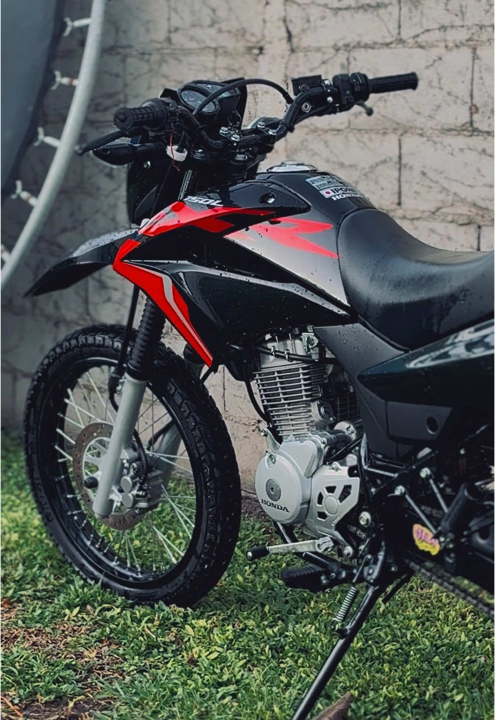 cuando vi a esa morena confieso me enamoré😍 #fypシ゚ #motos #hondaxr150 #paratiii #viral_video 