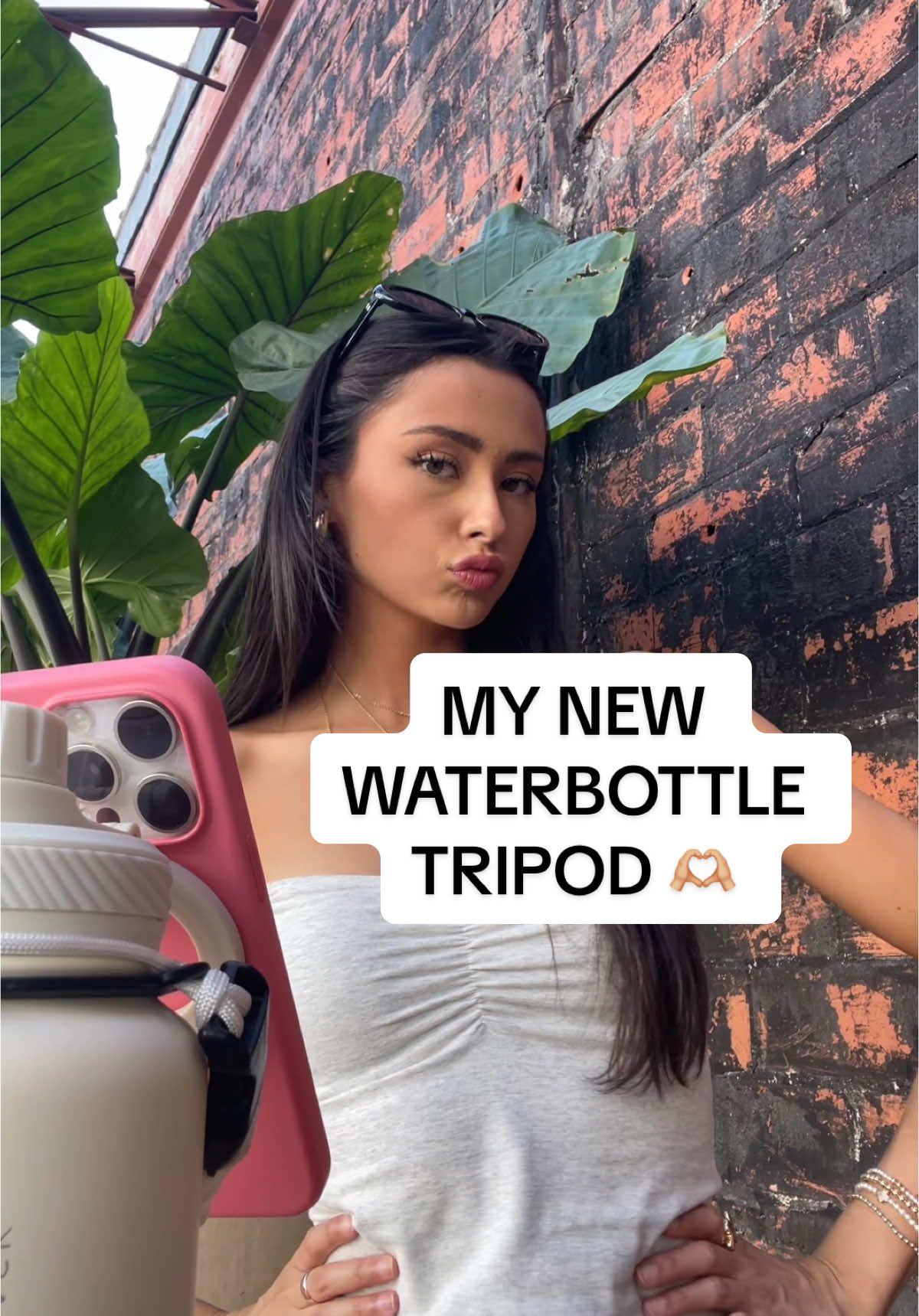 when your waterbottle helps you make content >>> (link in bio) #ZTAR #MagicFlask #WaterBottle #Hydration #BestWaterBottle #FYP #ForYou 