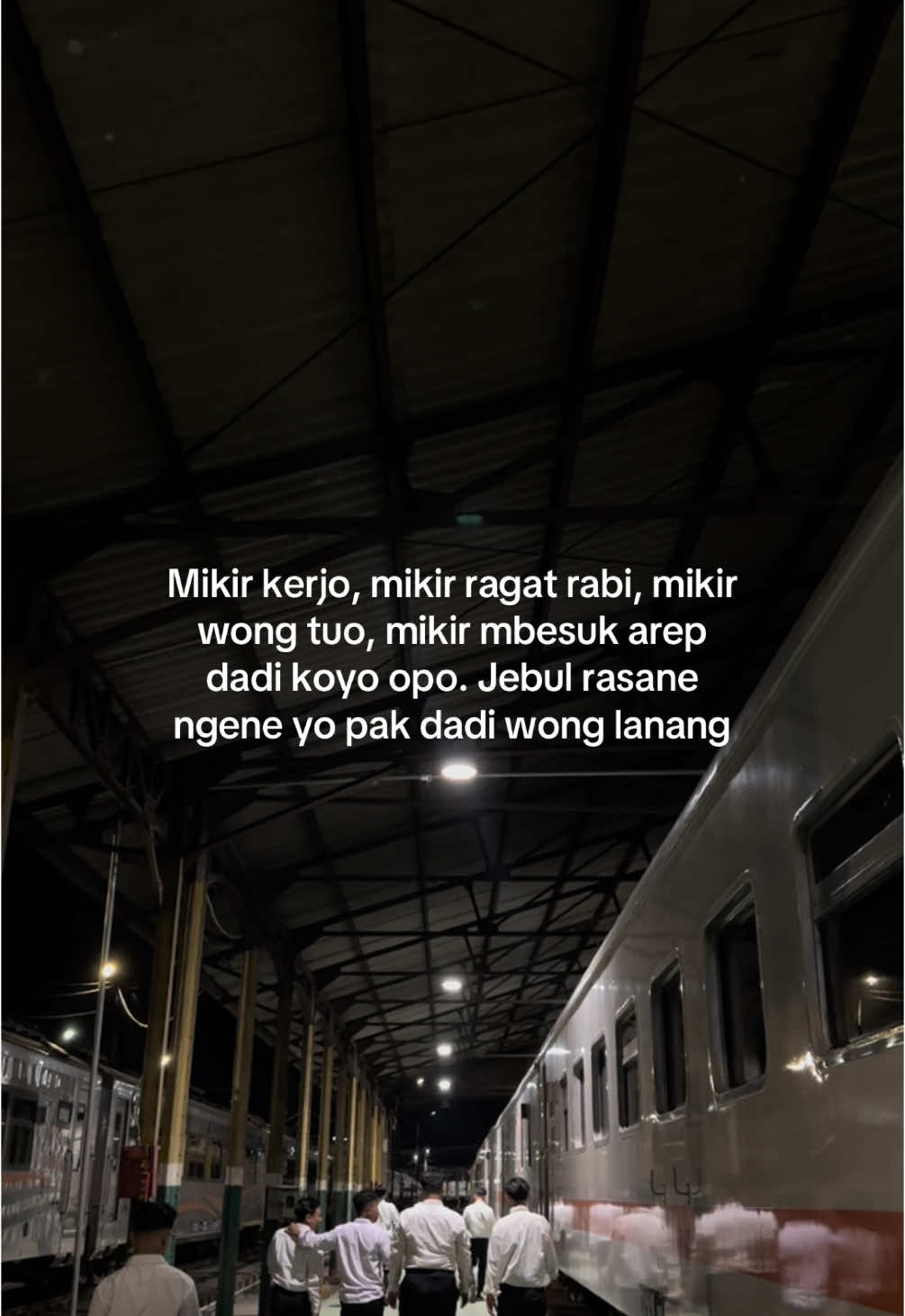 🙂 #cahkerjo #jowocidro #pejuangrupiah #storywakeren #railfansoftiktok 