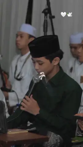 @jindanalatthas #habib #jindan#sholawat  #jindanalattas #muhamadjindanalatthas #viralvideo #berandatiktok #berandafypシ #beranda #berandasemuaorang #viral #fypシ #fypシ゚viral #berandamu 