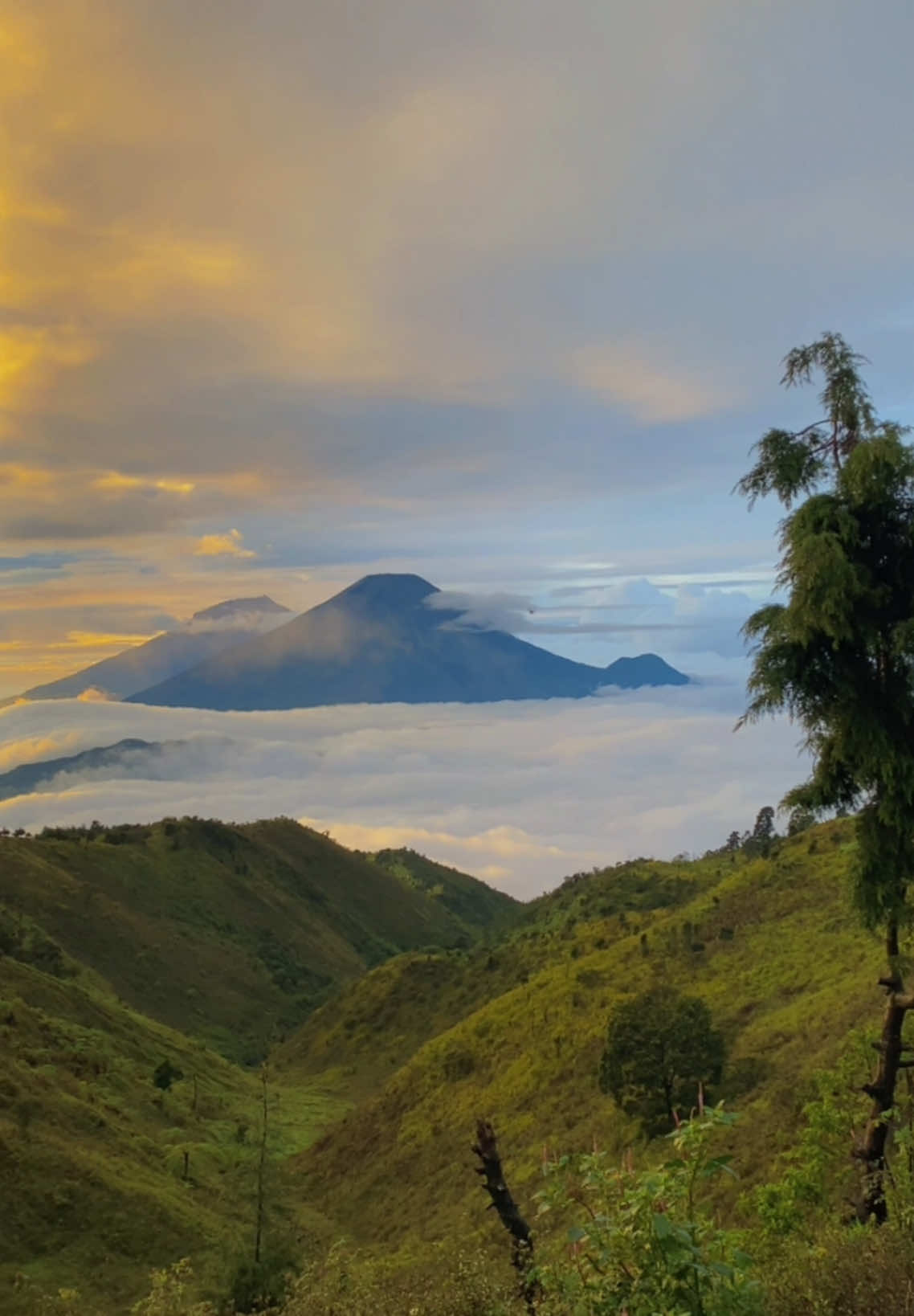 Mau Mountain Date tapi lagi sering cuaca buruk, Mancing Date aja gmna? #prautrip #gunungprau #praumountain #fyp #fypage 