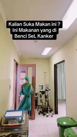 Agar terhindar dari penyakit, seperti kanker, perbanyaklah konsumsi sayur, kacang-kacangan, dan buah-buahan yang dibenci sel kanker dan alangkah baiknya membatasi asupan daging merah, makanan olahan, dan makanan cepat saji pemicu tumbuhnya sel kanker. Selain dengan mengonsumsi makanan yang dibenci sel kanker, Anda juga bisa menghindari kanker dengan langkah lainnya, seperti rutin olahraga, tidak merok0k menjauhi minuman beralkoh0L&  menjauhi paparan polusi#edukasi #edukasikesehatan #selkanker #kanker 