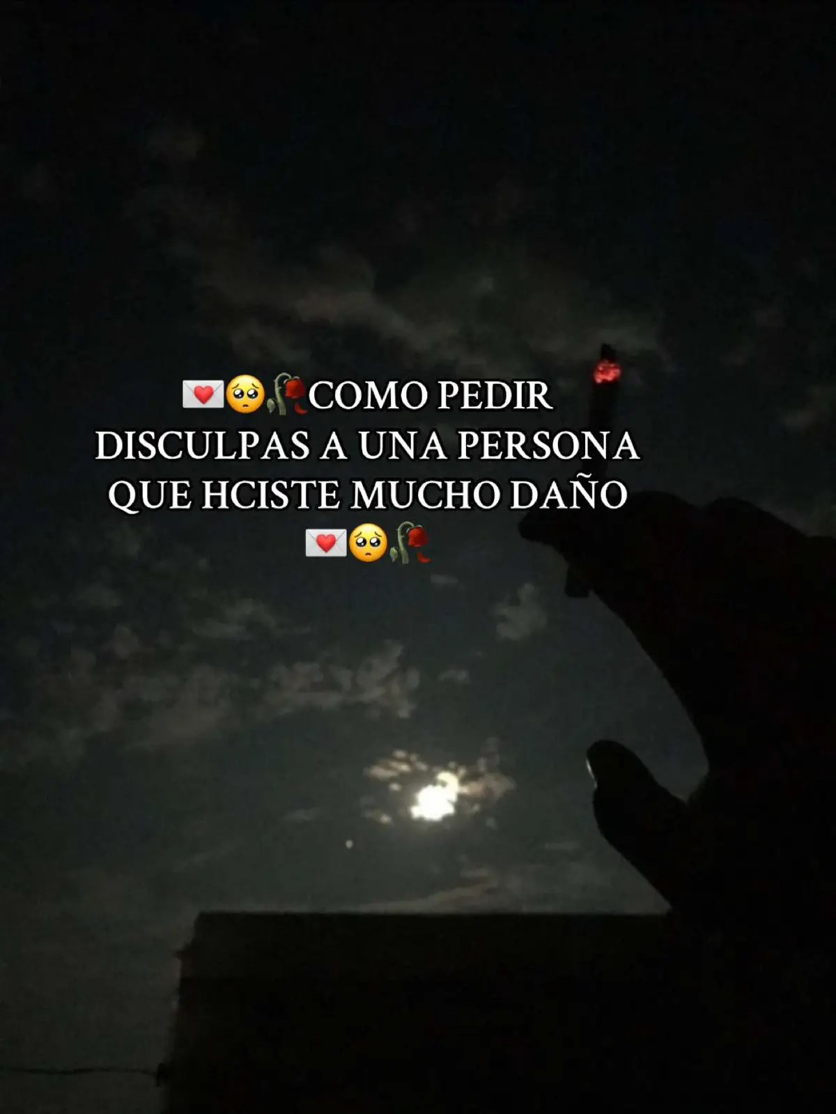 Te escribo esto  porque he estado reflexionando sobre todo lo que pasó y quería pedirte perdón por mi actitud. Sé que no ha sido la mejor en los últimos días y reconozco que te hice daño. Sé que me equivoqué y lo siento mucho.🥺 Me doy cuenta de que mis acciones y palabras fueron inapropiadas y que no supe manejar la situación de la manera correcta. Quiero que sepas que estoy dispuesto a aprender de mis errores y hacer todo lo posible para mejorar. Te amo y nuestra relación es muy valiosa para mí, no quiero que mis errores la dañen... Si ves estos .Gracias por tomarte un tiempo para leer mis palabras, espero que pronto podamos hablar y encontrar juntos la manera de seguir adelante. Mi amor, lamento haberte fallado y no haber estado a la altura de lo que mereces. Te pido perdón con todo mi corazón, me siento mal y no puedo dejar de pensar en como mi actitud no fue la correcta.💔 Sé que no puedo cambiar el pasado, pero estoy comprometido a ser una mejor persona para ti y para nuestra relación. No hay nada que justifique mi comportamiento pero estas disculpas son sinceras y vienen de lo más profundo de mi corazón. Sé que ya no puedo cambiarlo pero también sé que puedo aprender de ello y ser una persona mejor. Eres muy importante para mí y no quiero que mis fallos pongan en peligro lo que tenemos. Quiero que sepas que estoy aquí, dispuesto a escuchar y a hacer lo que sea necesario para sanar nuestras heridas. Quería hablar contigo y no sabía por dónde empezar, así que decidí escribirte esta carta. He estado pensando mucho en cómo me comporté y no puedo dejar de sentirme mal por ello. Sé que me equivoqué y lo siento muchísimo. Mi actitud no fue la mejor y me duele saber que te hice daño. Te amo y lamento haberte hecho pasar por todo esto. Me doy cuenta de que no te merecías lo que hice ni cómo te traté. Me siento muy mal por haberte lastimado, y quiero que sepas que mis disculpas son de verdad. Sé que estas palabras no pueden borrar lo que pasó, pero quiero que sepas que estoy muy arrepentido y que quiero hacer las cosas de otra manera. Por eso te pido otra oportunidad para poder demostrarte que aprendí de mis errores y que puedo ser mejor para ti.🥺❤️‍🩹 Quiero comenzar esta carta reconociendo mis errores y expresando cuánto lo siento. Decirte también que la escribo con todo mi amor y arrepentimiento, pues sé que te lastimé y no puedo dejar de pensar en cómo mis acciones te afectaron. Siento todo el dolor que te causé y no haber estado a la altura de lo que mereces. Lamento profundamente haberte hecho daño y no haber sido el compañero que necesitabas. He estado reflexionando mucho sobre lo que pasó y entiendo que mi comportamiento fue inaceptable. Me doy cuenta de que te fallé y que te puse en una situación dolorosa. Respeto completamente cualquier decisión que tomes respecto a nuestra relación. Sé que mis acciones han afectado la confianza que tenías en mí, y entiendo si necesitas tiempo o espacio para procesar todo esto. Sin embargo, quiero que sepas que tengo un profundo deseo de sanar lo que rompí y de seguir construyendo una relación de amor y respeto contigo.Estoy dispuesto a hacer todo lo que esté en mi mano para ganarme nuevamente tu confianza y demostrarte que puedo ser la persona que mereces. Estoy aquí para escuchar, para aprender y para cambiar. Valoro mucho lo que tenemos y no quiero perderlo por mis errores. Te amo.❤️‍🩹🥀💌.   #sadstory #videossad #feed #chicosad #triste #solotu #fypviral #teamo #🥀 