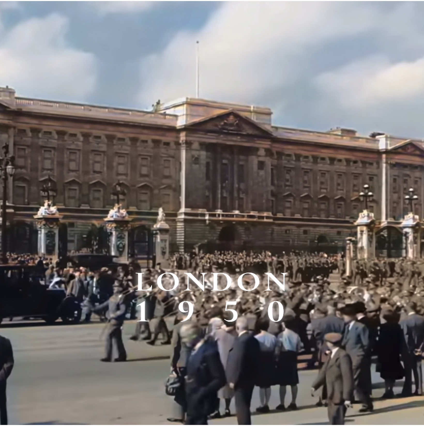 Old film footage of London, 1950s #europe #europa #vril #film #camera #vintage #uk #london 