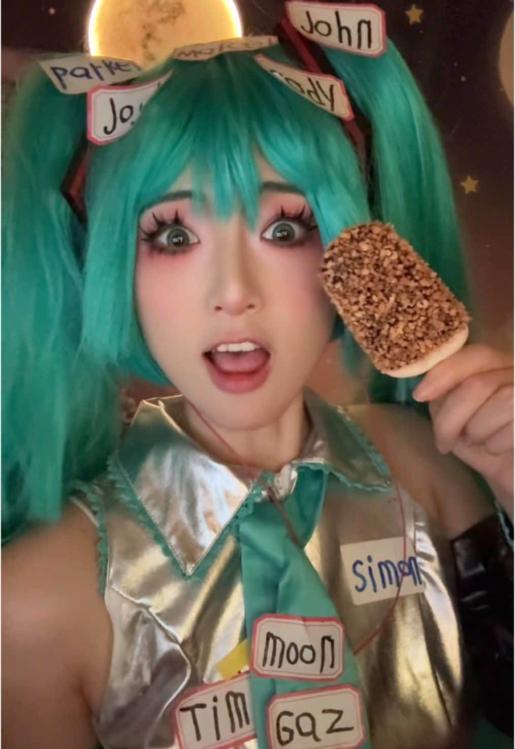 Ice cream in winter is delicious🍦#2025 #asmr #cosplay #asmrvideo 