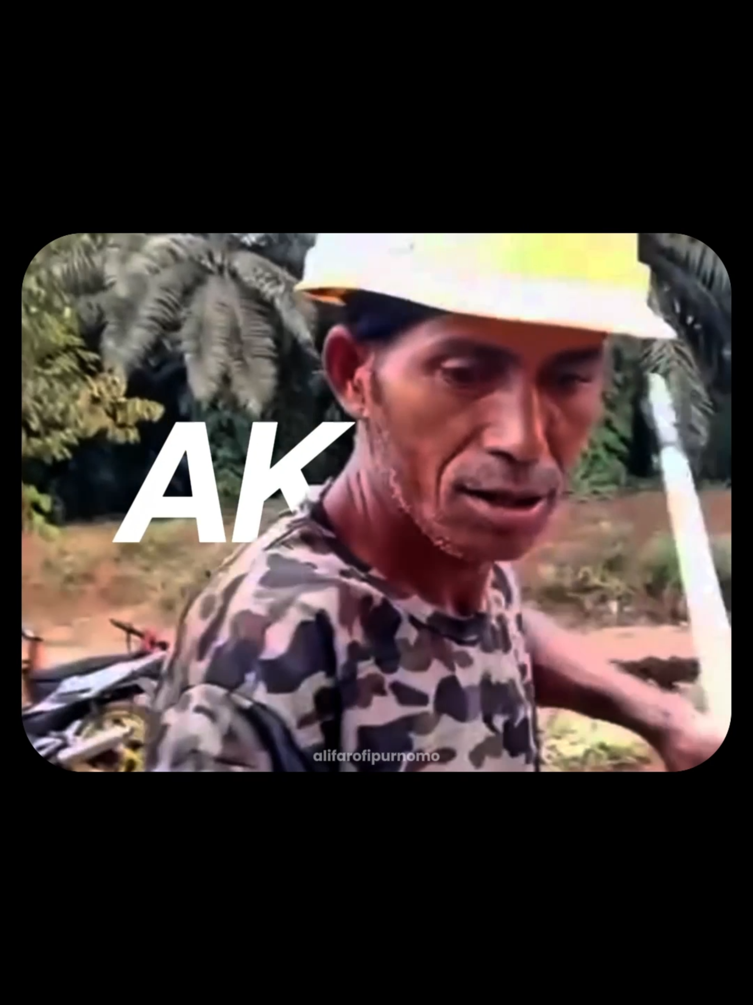 pak vincen kesiangan berangkat kerja follow: @alifarofipurnomo Source: Artis_g464l #pakvincent #pakvincentcore #yfp #viral #viralvideos #viralreels