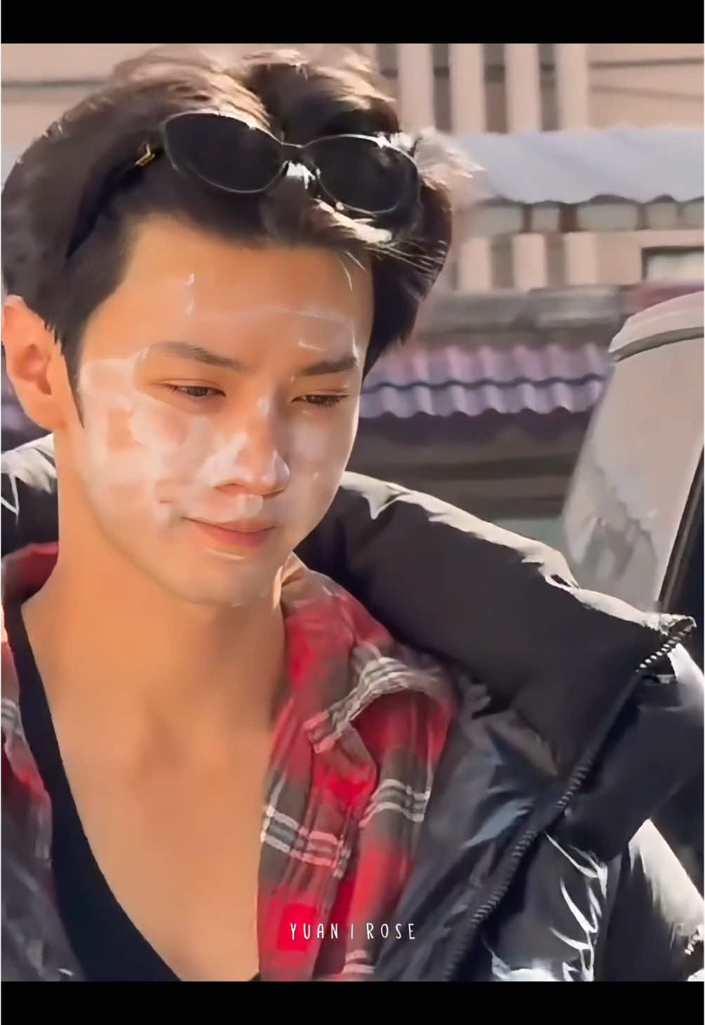 040124 Yuan came to work with a cream mask on his face. But that little smile made me melt 🫠 #chenzheyuan #chenzheyuan陈哲远 #chasingdreams #fyp #fypシ゚ 