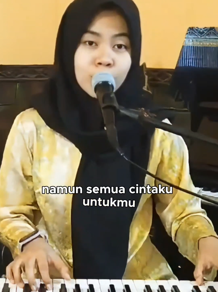 JANGAN PERNAH KAU RAGUKAN (1996) MERIAM BELLINA.  COVER : Dr.YUSI Era #meriambelina #meriambellina #lagucover #pancepondaag #yusiera #foryou #fyp #lagu80an90an #lagukenangan #tembangnostalgia #fyp #lagupop90an 