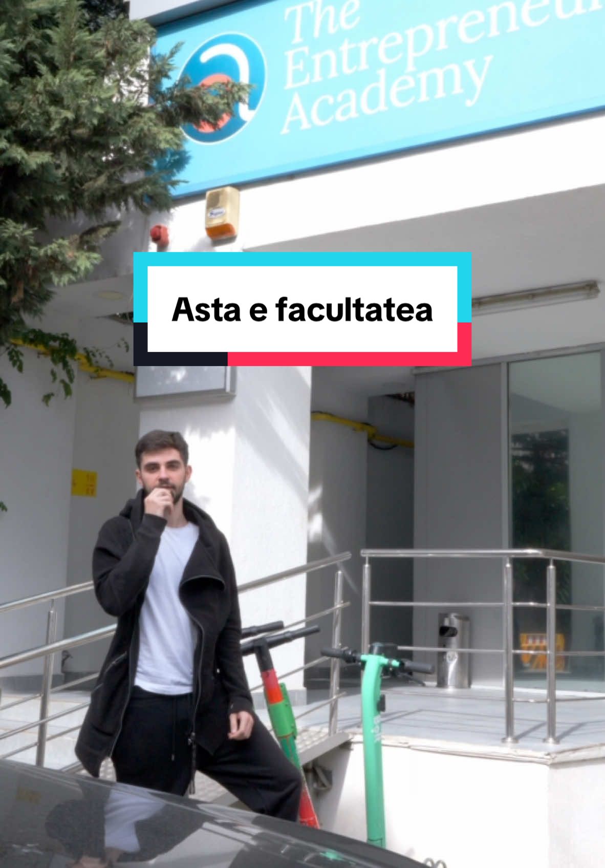 Un trend mai vechi, pentru anul nou!🥳 Trebuie să știți cel puțin cum arată facultatea...🤣 #fyp #fy #entrepreneurshipacademy #facultate #antreprenoriat #universitate #studentie #student #astaeste #trend 