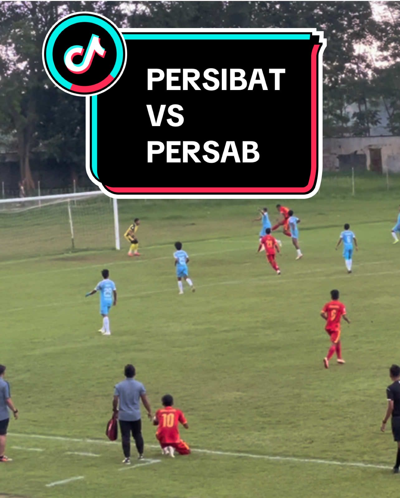 PERSIBAT Batang vs PERSAB Brebes Laga Pertama pada Liga 4 Jawa Tengah dengan Skor 1 - 0 atas Kemenangan PERSIBAT Di Babak Pertama. #persibat #persibatbatang #wasisdracik #ligaindonesia #sepakbola #bola #bolasepak #bolaindonesia #stadion #olahraga #robanmania #brigataultrasroban #reworewo #lapangan #lapanganbola #tribun #suporter #suporterindonesia #chant #yelyel #janjisetia #suporterbola #chant #chantsuporter #batang24jam #visitbatang #wartabatang #pecintabola #pecintabolasepak   #LIVEhighlights #TikTokLIVE #LIVE   #LIVEhighlights #TikTokLIVE #fyp #fypシ゚viral #fypage #fyppppppppppppppppppppppp #fypdongggggggg #foryoupage #masukberanda #masukberandafyp #masukfyp #masukberandagak #masukberandamuu #lewatberanda #lewatberandafypシ 