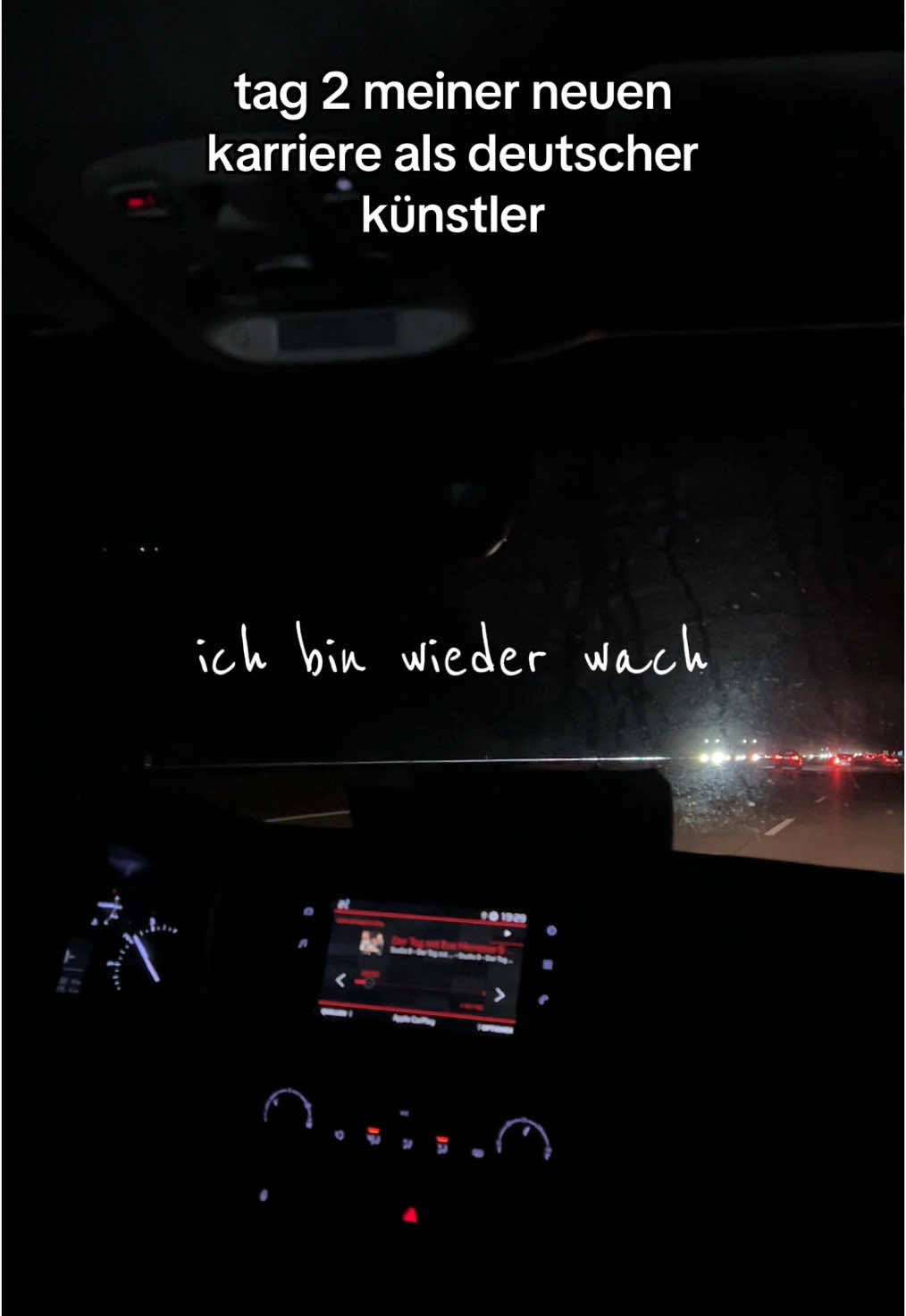 Tag 2 meiner neuen Karriere als deutscher Künstler 🩵 #deutsch #german #makko #macloud #nachtswach #cro 