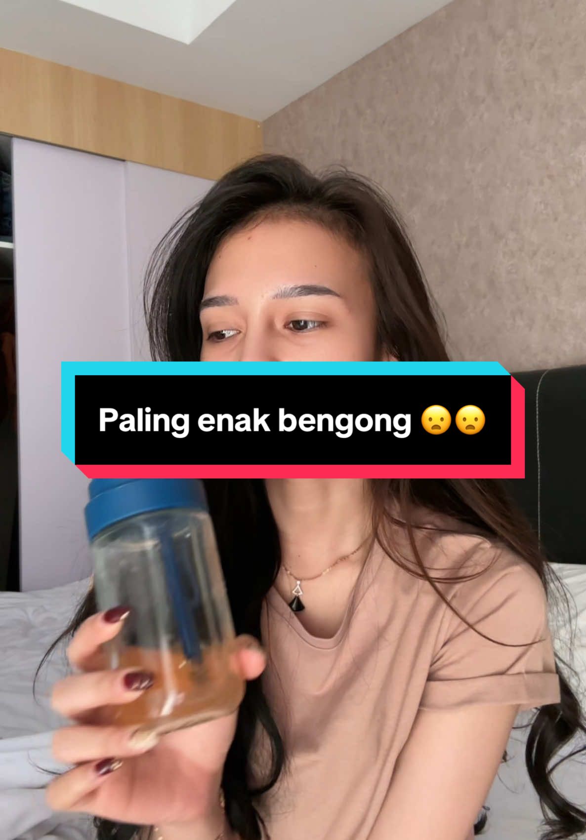 Bangun tidur bengong 😦😦