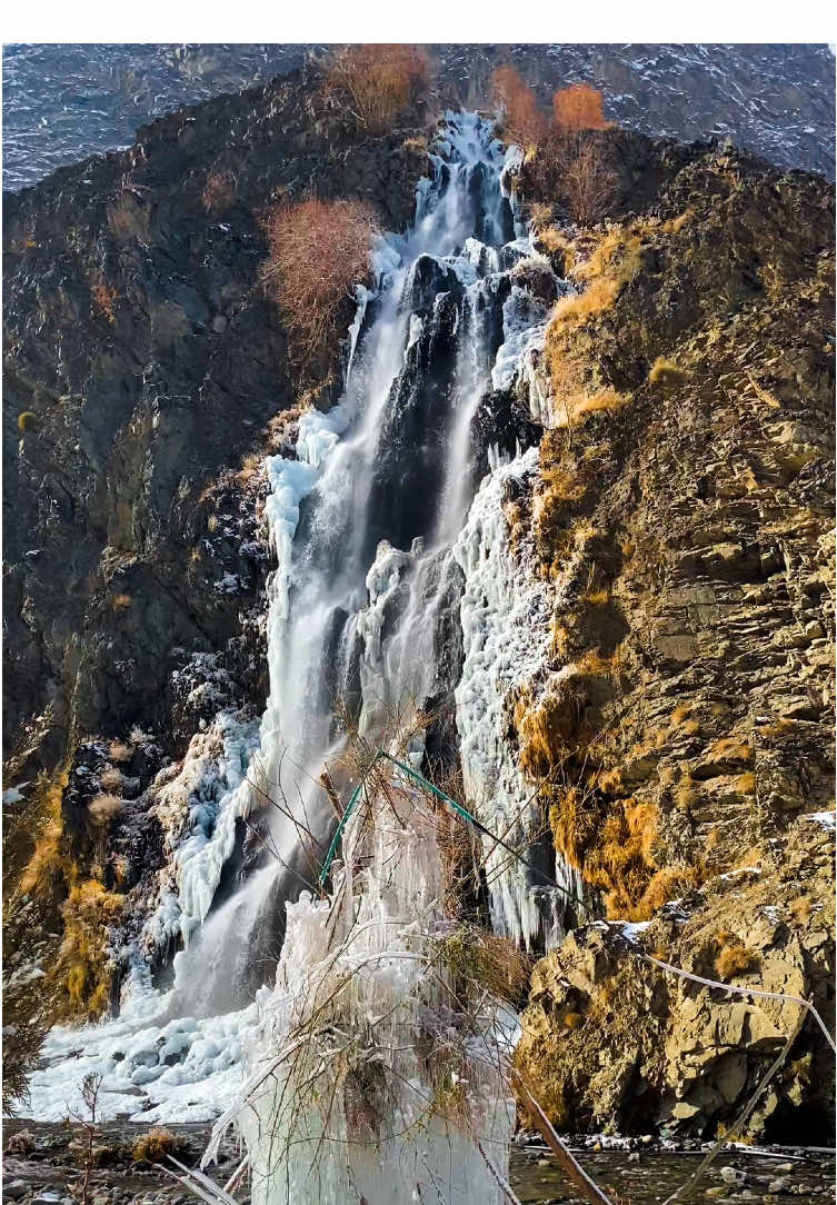 Guess the waterfall 🥶❤️🏔️  𝐖𝐞 𝐎𝐫𝐠𝐚𝐧𝐢𝐬𝐞 𝐁𝐲 𝐑𝐨𝐚𝐝 & 𝐁𝐲 𝐀𝐢𝐫 𝐓𝐫𝐢𝐩𝐬 𝐭𝐨 𝐝𝐢𝐟𝐟𝐞𝐫𝐞𝐧𝐭 𝐝𝐞𝐬𝐭𝐢𝐧𝐚𝐭𝐢𝐨𝐧𝐬 𝐢𝐧 𝐏𝐚𝐤𝐢𝐬𝐭𝐚𝐧.🇵🇰  Public Group tours | Customised family  Honyemoon | Corporate | college & University tours. 𝐀:𝐋𝐢𝐬𝐭 𝐨𝐟 𝐞𝐯𝐞𝐫𝐲 𝐰𝐞𝐞𝐤 𝐩𝐮𝐛𝐥𝐢𝐜 𝐭𝐨𝐮𝐫𝐬 𝐭𝐨 𝐝𝐢𝐟𝐟𝐞𝐫𝐞𝐧𝐭 𝐝𝐞𝐬𝐭𝐢𝐧𝐚𝐭𝐢𝐨𝐧 𝐟𝐫𝐨𝐦 𝐋𝐚𝐡𝐨𝐫𝐞- 𝐅𝐚𝐢𝐬𝐚𝐥𝐚𝐛𝐚𝐝 & 𝐈𝐬𝐥𝐚𝐦𝐚𝐛𝐚𝐝 𝟖 𝐃𝐚𝐲𝐬 𝐆𝐫𝐚𝐧𝐝 𝐇𝐮𝐧𝐳𝐚 𝐩𝐥𝐮𝐬 𝐒𝐤𝐚𝐫𝐝𝐮 𝟔 𝐃𝐚𝐲𝐬 𝐒𝐤𝐚𝐫𝐝𝐮 & 𝐁𝐚𝐬𝐡𝐨 𝐯𝐚𝐥𝐥𝐞𝐲 𝟓 𝐃𝐚𝐲𝐬 𝐇𝐮𝐧𝐳𝐚-𝐂𝐡𝐢𝐧𝐚 𝐛𝐨𝐚𝐫𝐝𝐞𝐫 & 𝐍𝐚𝐥𝐭𝐞𝐫 𝟓 𝐃𝐚𝐲𝐬 𝐅𝐚𝐢𝐫𝐲 𝐌𝐞𝐚𝐝𝐨𝐰𝐬 & 𝐍𝐚𝐧𝐠𝐚𝐩𝐚𝐫𝐛𝐚𝐭 𝟑 𝐃𝐚𝐲𝐬 𝐒𝐰𝐚𝐭 - 𝐊𝐚𝐥𝐚𝐦 & 𝐌𝐚𝐥𝐚𝐦𝐣𝐚𝐛𝐚 𝟑 𝐃𝐚𝐲𝐬 𝐀𝐫𝐚𝐧𝐠𝐤𝐞𝐥 𝐍𝐞𝐞𝐥𝐮𝐦 𝐯𝐚𝐥𝐥𝐞𝐲 𝐊𝐚𝐬𝐡𝐦𝐢𝐫 𝟑 𝐃𝐚𝐲𝐬 𝐭𝐫𝐢𝐩 𝐭𝐨 Naran - Kaghan Babusar top 𝐁:𝐁𝐲 𝐚𝐢𝐫 𝐭𝐫𝐢𝐩𝐬 By air trips Available from Islamabad - Lahore  & Karachi. 𝟓 𝐃𝐚𝐲𝐬 𝐁𝐲 𝐚𝐢𝐫 𝐭𝐫𝐢𝐩 𝐭𝐨 𝐒𝐤𝐚𝐫𝐝𝐮 𝐯𝐚𝐥𝐥𝐞𝐲 𝟓 𝐃𝐚𝐲𝐬 𝐁𝐲 𝐚𝐢𝐫 𝐭𝐫𝐢𝐩 𝐭𝐨 𝐇𝐮𝐧𝐳𝐚 𝐯𝐚𝐥𝐥𝐞𝐲 𝟖 𝐃𝐚𝐲𝐬 𝐇𝐮𝐧𝐳𝐚 𝐯𝐚𝐥𝐥𝐞𝐲 𝐩𝐥𝐮𝐬 𝐬𝐤𝐚𝐫𝐝𝐮 𝐯𝐚𝐥𝐥𝐞𝐲 𝐅𝐨𝐫 𝐅𝐮𝐫𝐭𝐡𝐞𝐫 𝐃𝐞𝐭𝐚𝐢𝐥𝐬 𝐃𝐦 us , 𝐖𝐡𝐚𝐭𝐬𝐀𝐩𝐩 𝐍𝐮𝐦𝐛𝐞𝐫 𝐌𝐞𝐧𝐭𝐢𝐨𝐧𝐞𝐝 𝐈𝐧 𝐏𝐫𝐨𝐟𝐢𝐥𝐞 📥 #foryou #foryoupage #skardutourismclub #k2adventureclub #goomopakistan #unfrezzmyaccount 