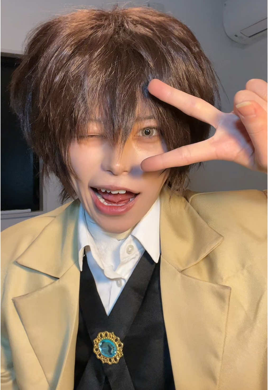 スーパー駆け足で太宰さんコスプレの全容動画！ #bungoustraydogscosplay #bungostraydogs #dazai #dazaicosplay 