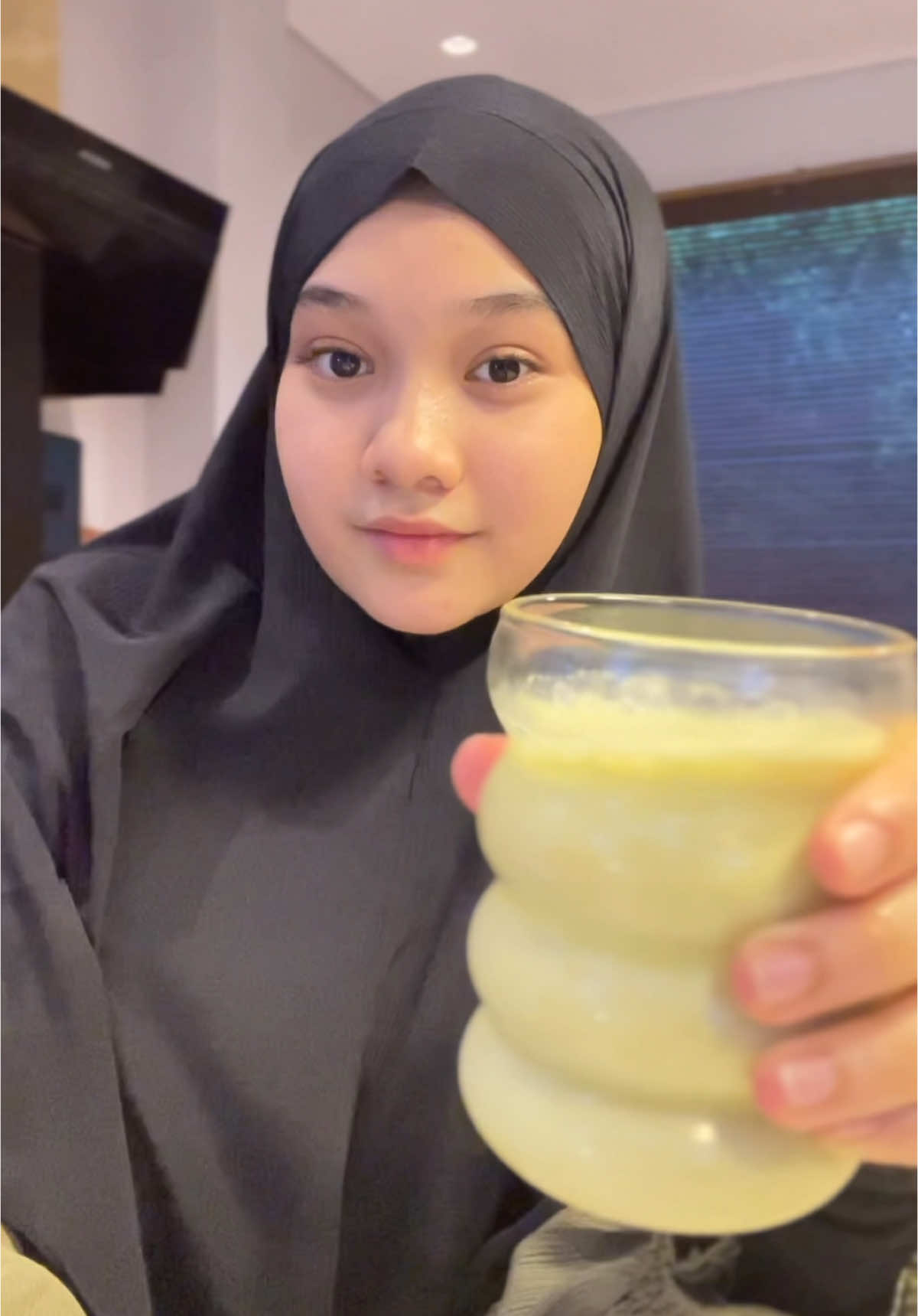 Pecintaa matcha ayooo cobain!! Bikin minuman ini cuma pake 2 bahan🍵🍶