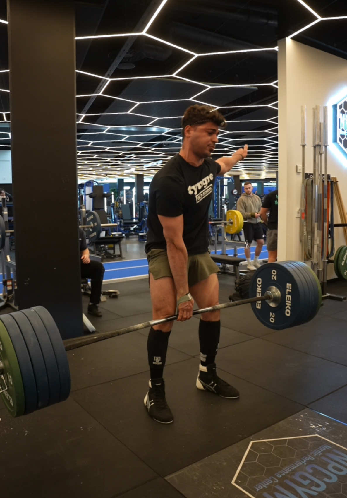 220kg Nästa video 💀#hissy 