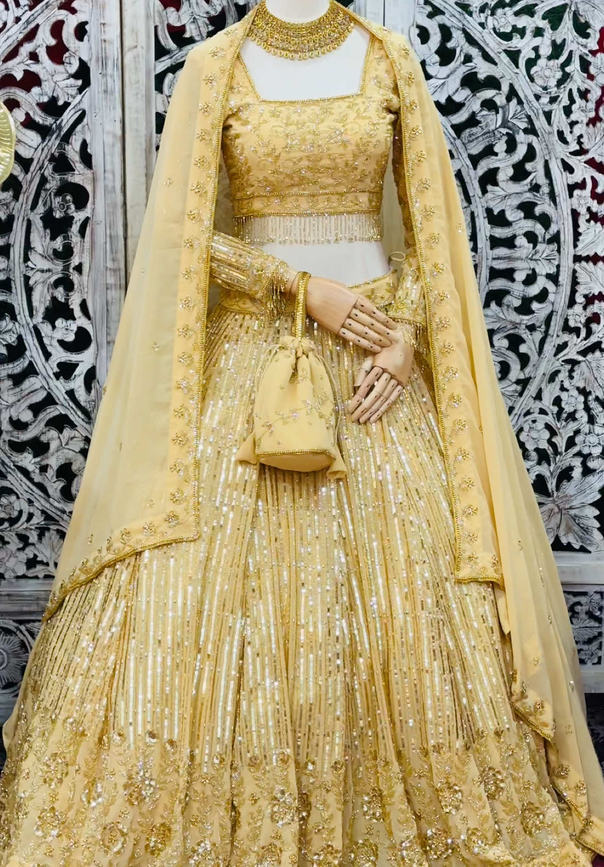 Handwork lehenga set ,@Thewhitefeather ktm ganeshthan  @TheWhiteFeatherBoutiqueitahari  #fyp #goviral #handworksari #shippingworldwide🌍✈️ #bridalsari #handworkfabric 