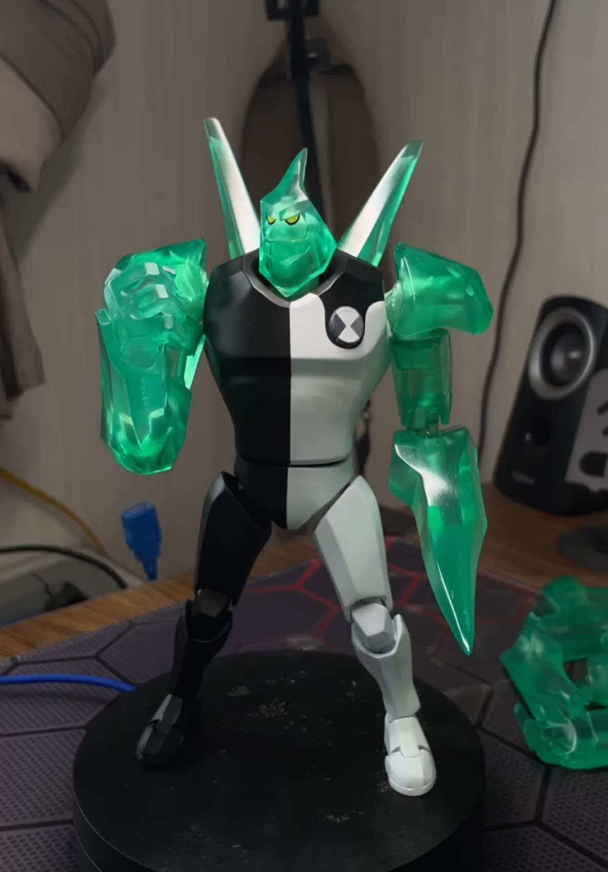 diamondhead custom by nghệ nhận Việt 🥶 #ben10 #omnitrix #xuhuong #custom #xuhuongtiktok #figure 