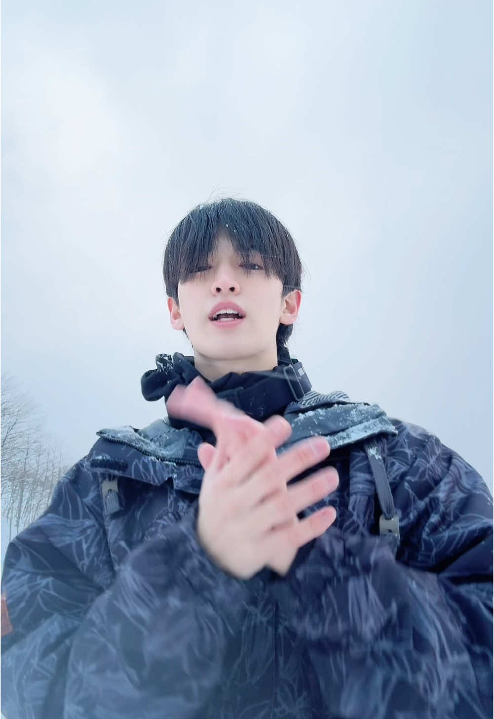 Arigato for beautiful snow #JINWOOKkim #BUSbecauseofyouishine 