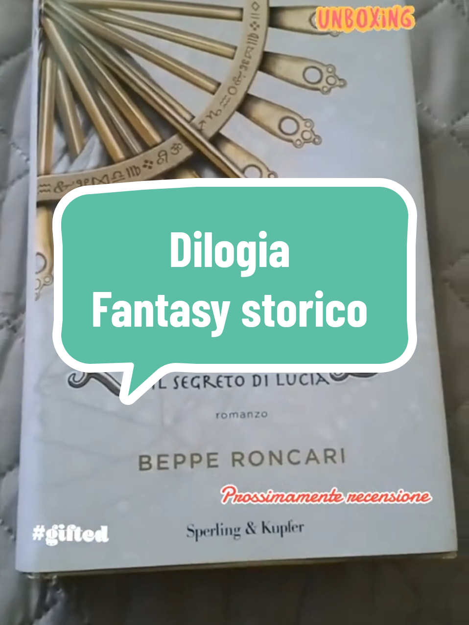 #accadeoggi  TI CONSIGLIO UNA DILOGIA FANTASY STORICA 👉Recensione sul mio profilo Ig e Amazon  @Beppe Roncari | 📚💫 @Casa editrice del booktok  Libri -Consiglio libri - Booktok - Recensione  #review #recensione #BookTok #consigliolibri #consiglidilettura #libriconsigliati  #contentcreator #vicky_spbookreviews #engaged #engagedtiktok #fantasy #fantasystorico #retelling 