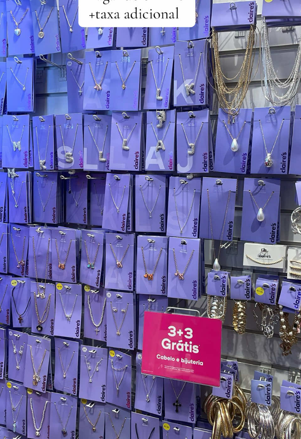 ✨ Quer acessórios únicos e estilosos direto de Portugal? ✨ Com o meu serviço de personal shopper, podes obter os melhores acessórios para cabelo e bijuterias com o preço original da loja + uma pequena taxa. 🛍️ 💌 Escolhe o que queres, e eu trato de tudo! 📍 Produtos exclusivos, sem complicações. Encomenda já! WhatsApp:956653391 #personalshopper #EstiloÚnico #acessóriosportugal #bijuteriasexclusivas #comprasfáceis 