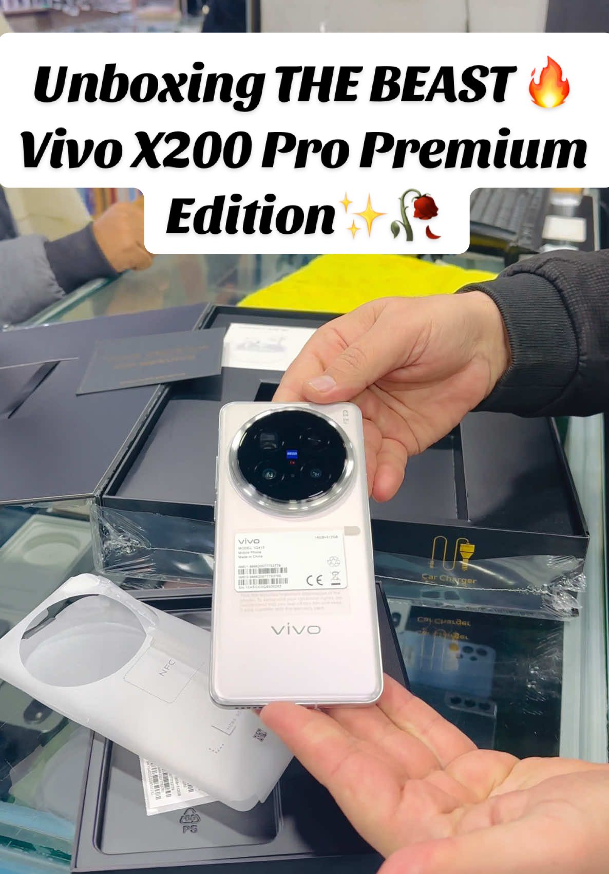 🔥Unboxing THE Beast VIVO X200 PRO PREMIUM EDITION🔥#virall #video #unboxing #vivo #vivox200pro #mobilelegends #foryou #foryoupage #fyp #SUM #fypシ゚viral #viralvideo #viraltiktok #saleemjananmobiles 