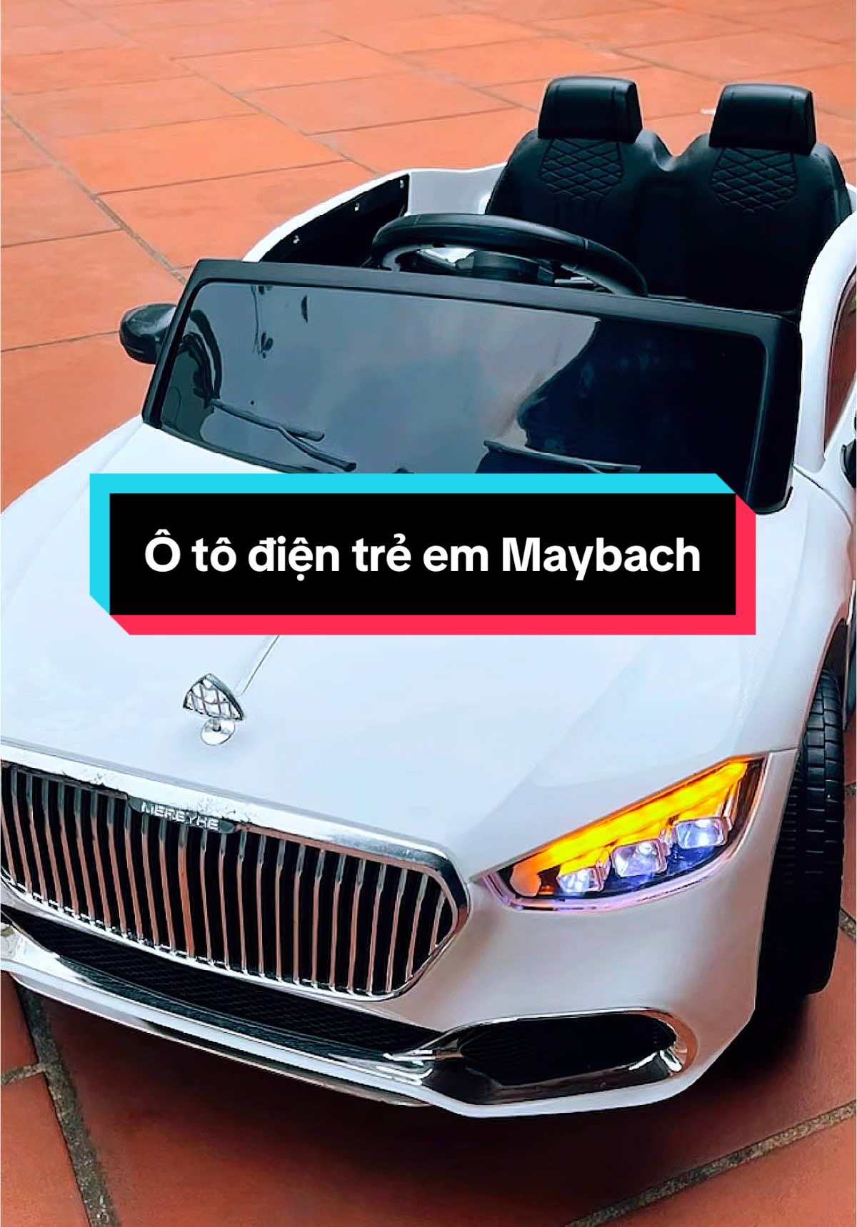 Ô tô điện Maybach cho bé, 2 động cơ, có nhạc đèn, có điều khiển chân ga và remote điều khiển. #otodientreem #otodienchobe #otodien #xuhuong 